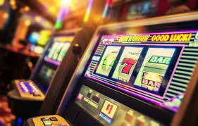 Người dùng Việt Nam chơi slot online trên điện thoại tại 168 game